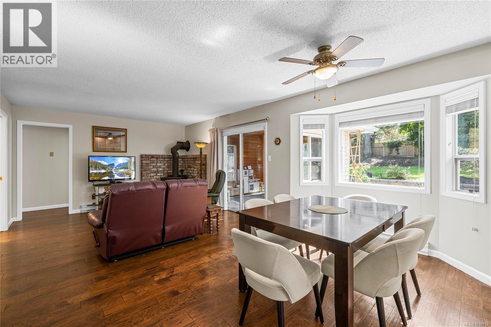 1170 Clubhouse Dr, Qualicum Beach, British Columbia  V9K 1C4 - Photo 5 - 1030112