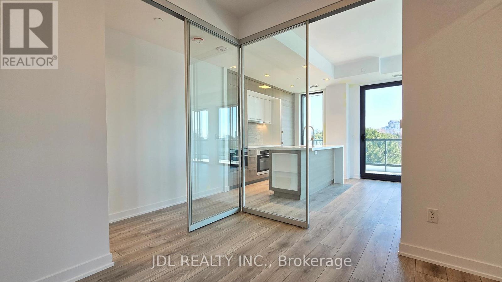 301 - 29 Green Trail Court, Toronto, Ontario  M2K 0J9 - Photo 11 - C12977216