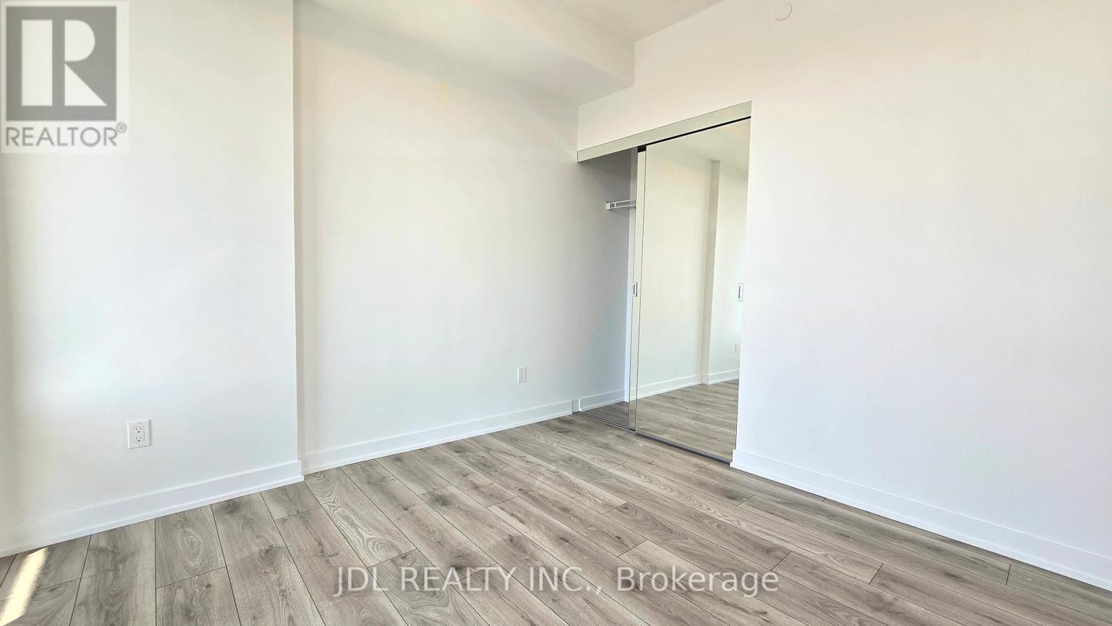 301 - 29 Green Trail Court, Toronto, Ontario  M2K 0J9 - Photo 13 - C12977216