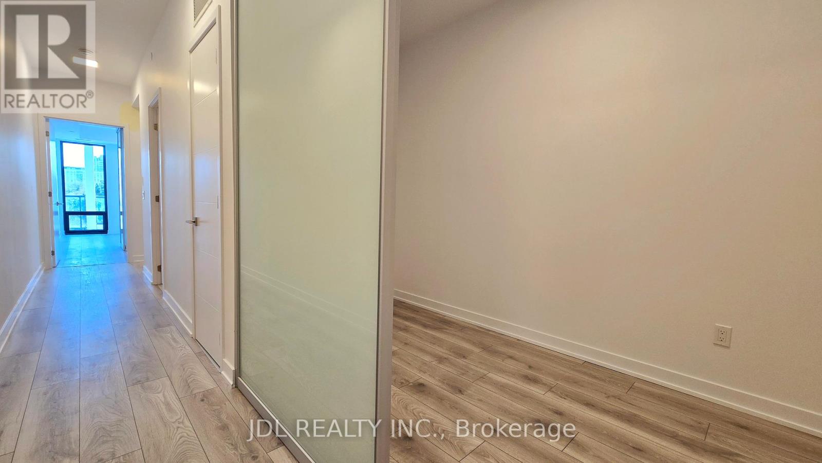 301 - 29 Green Trail Court, Toronto, Ontario  M2K 0J9 - Photo 2 - C12977216