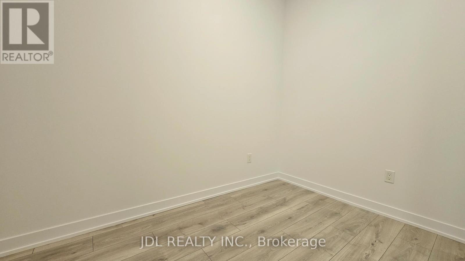301 - 29 Green Trail Court, Toronto, Ontario  M2K 0J9 - Photo 3 - C12977216