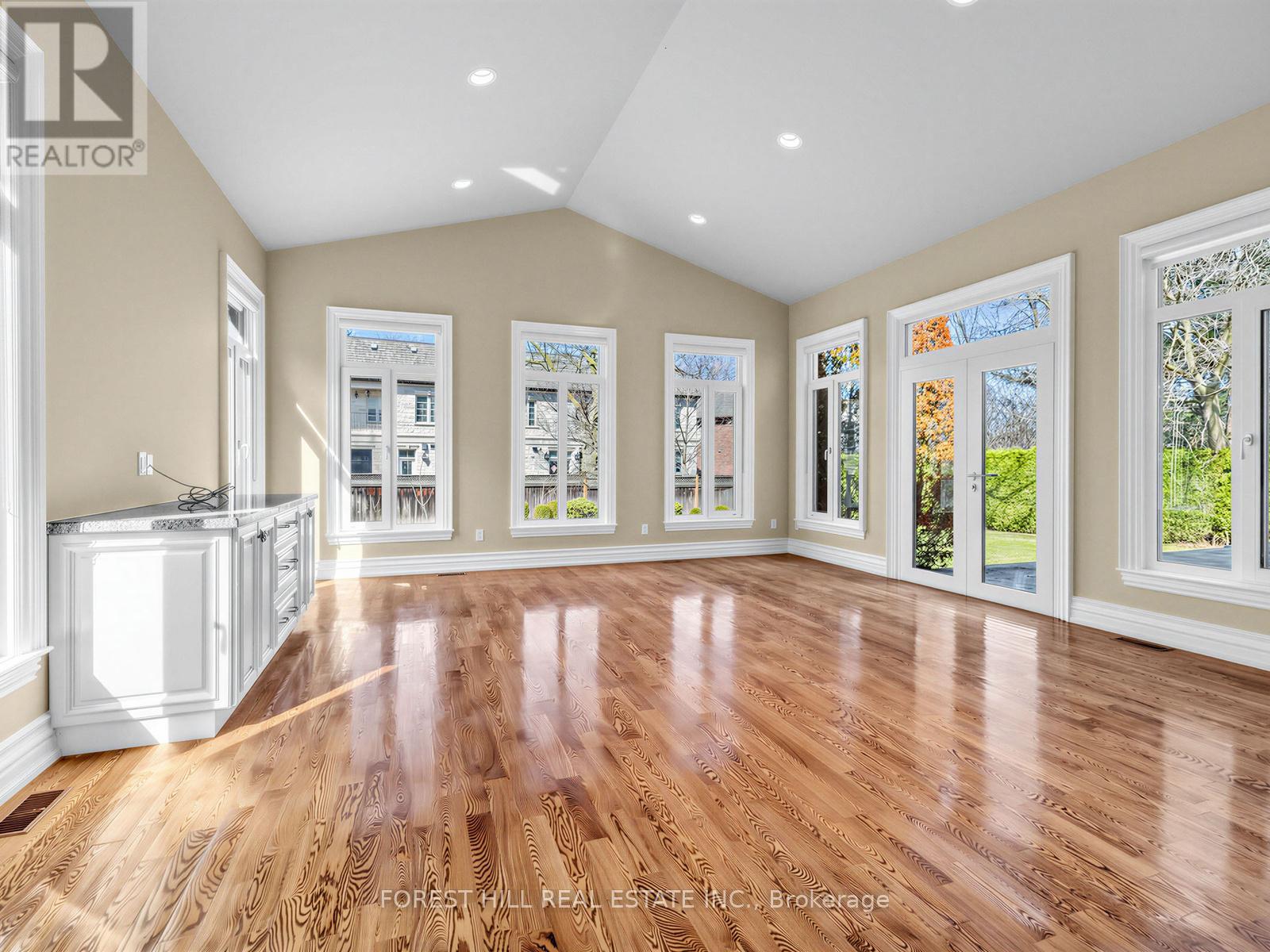 8 Colvestone Road, Toronto, Ontario  M2L 1X3 - Photo 16 - C12977266