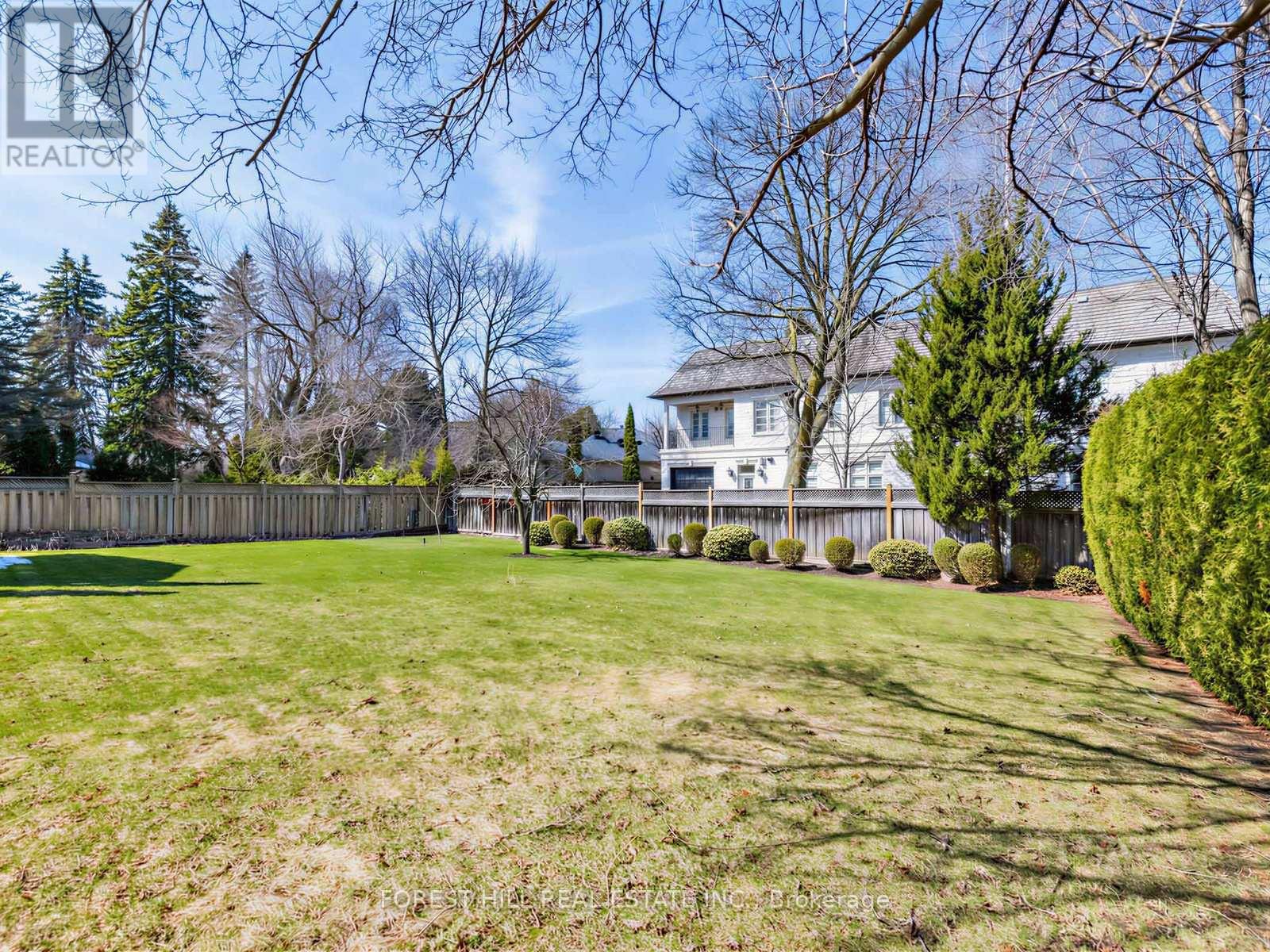 8 Colvestone Road, Toronto, Ontario  M2L 1X3 - Photo 47 - C12977266