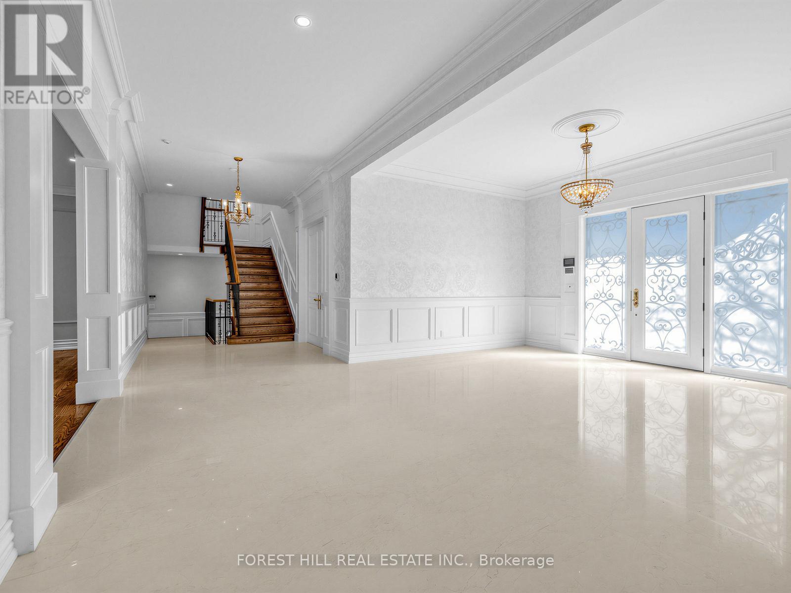 8 Colvestone Road, Toronto, Ontario  M2L 1X3 - Photo 6 - C12977266