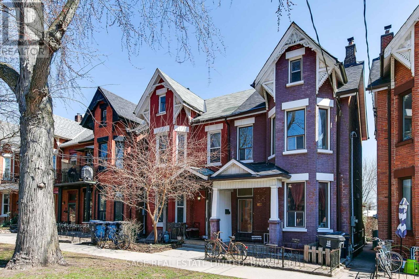 65 LAKEVIEW AVENUE, Toronto, Ontario