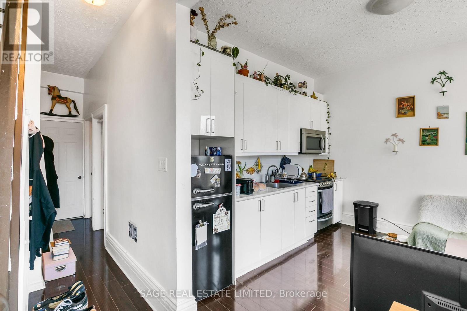 65 Lakeview Avenue, Toronto, Ontario  M6J 3B4 - Photo 15 - C12977270