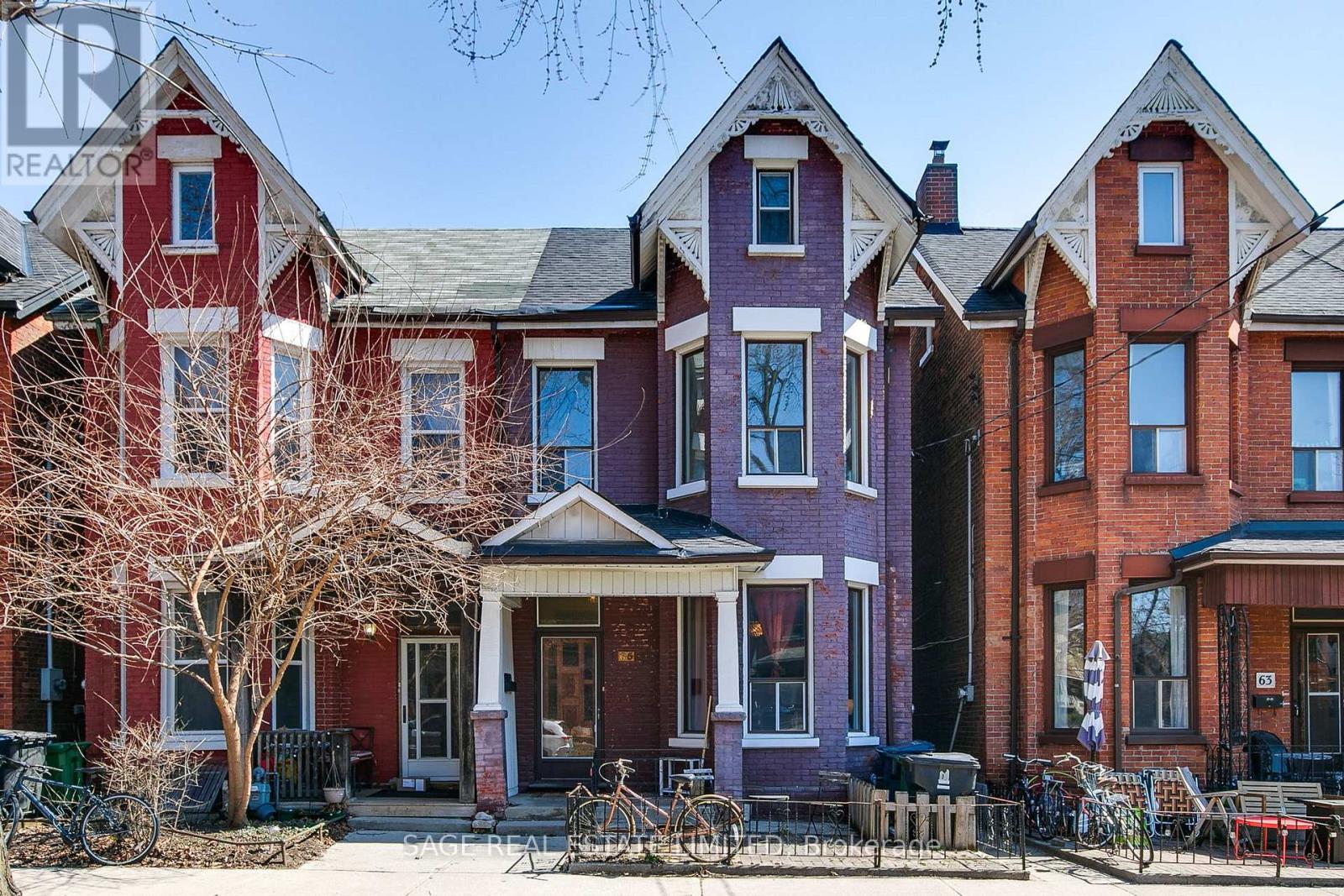 65 Lakeview Avenue, Toronto, Ontario  M6J 3B4 - Photo 2 - C12977270