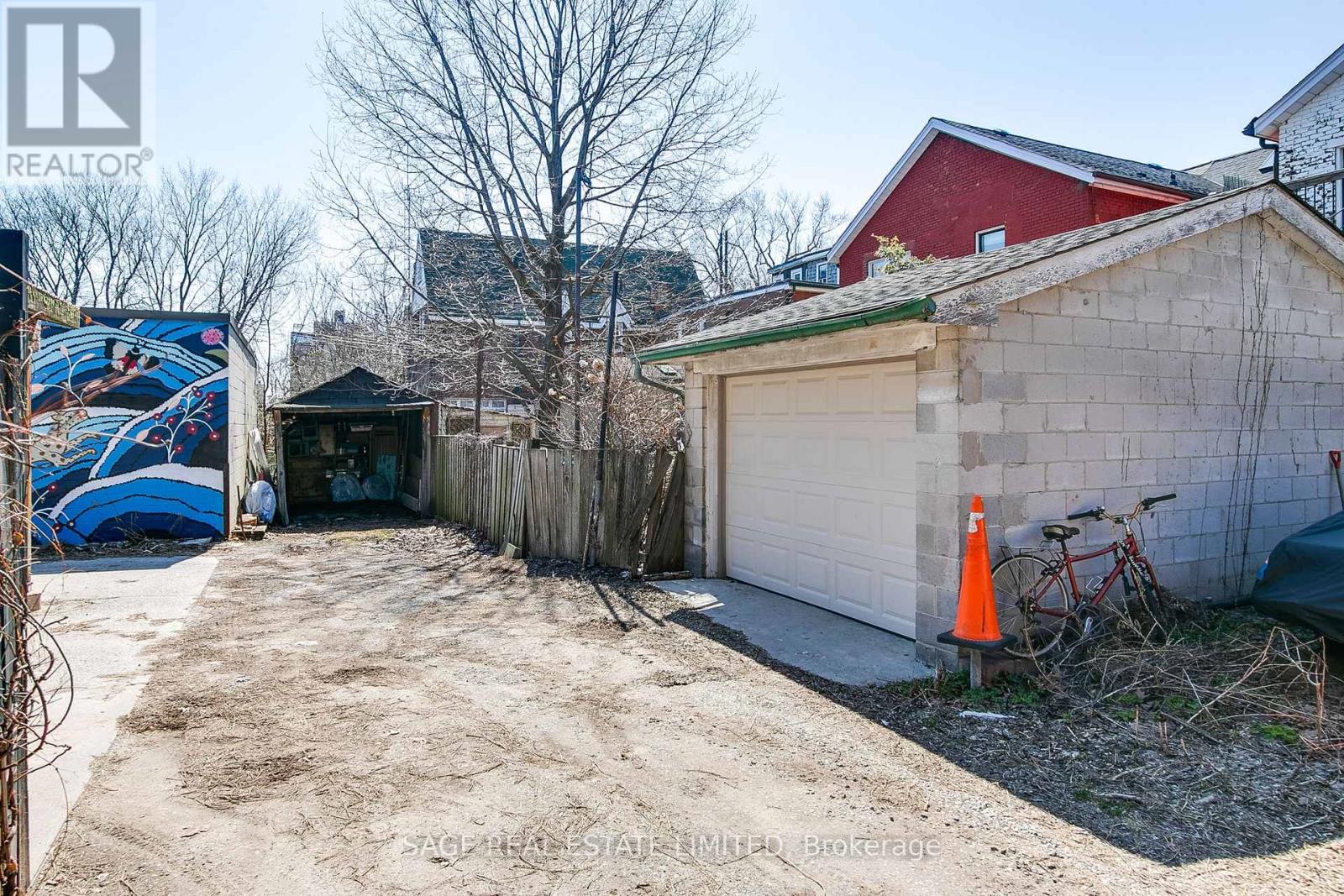 65 Lakeview Avenue, Toronto, Ontario  M6J 3B4 - Photo 4 - C12977270