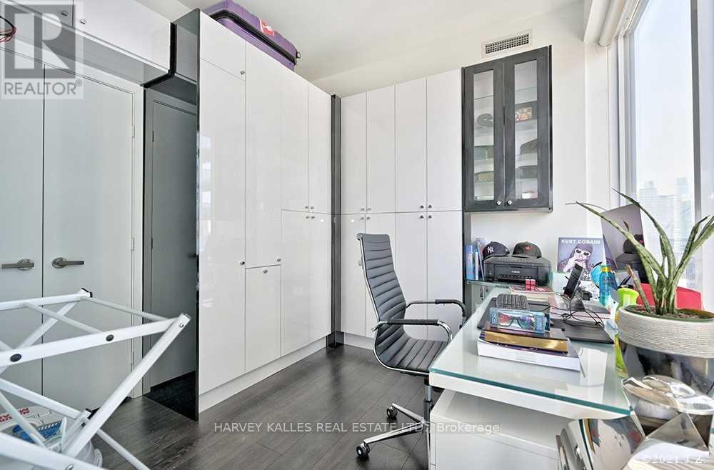 3009 - 15 Grenville Street, Toronto, Ontario  M4Y 1A1 - Photo 13 - C12977340