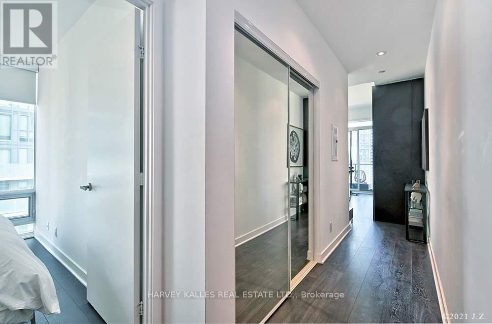 3009 - 15 Grenville Street, Toronto, Ontario  M4Y 1A1 - Photo 4 - C12977340