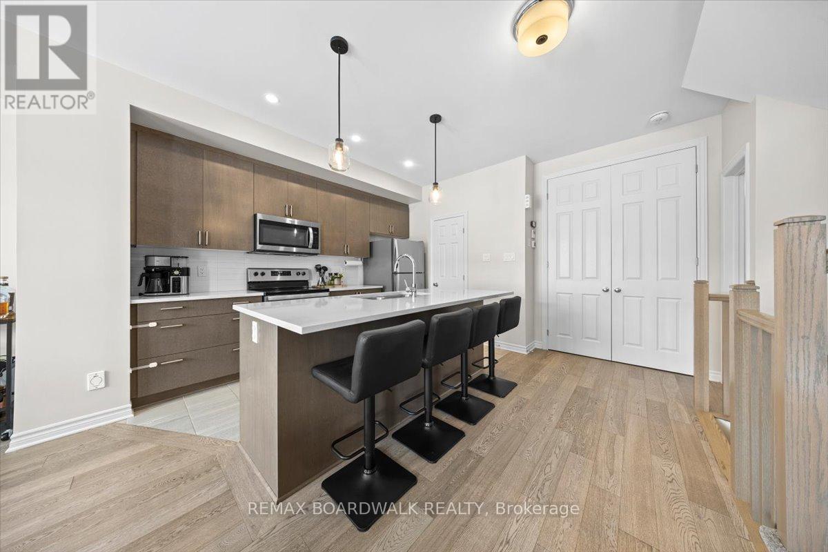 274 Pastel Way, Ottawa, Ontario  K2J 6C1 - Photo 5 - X12977190