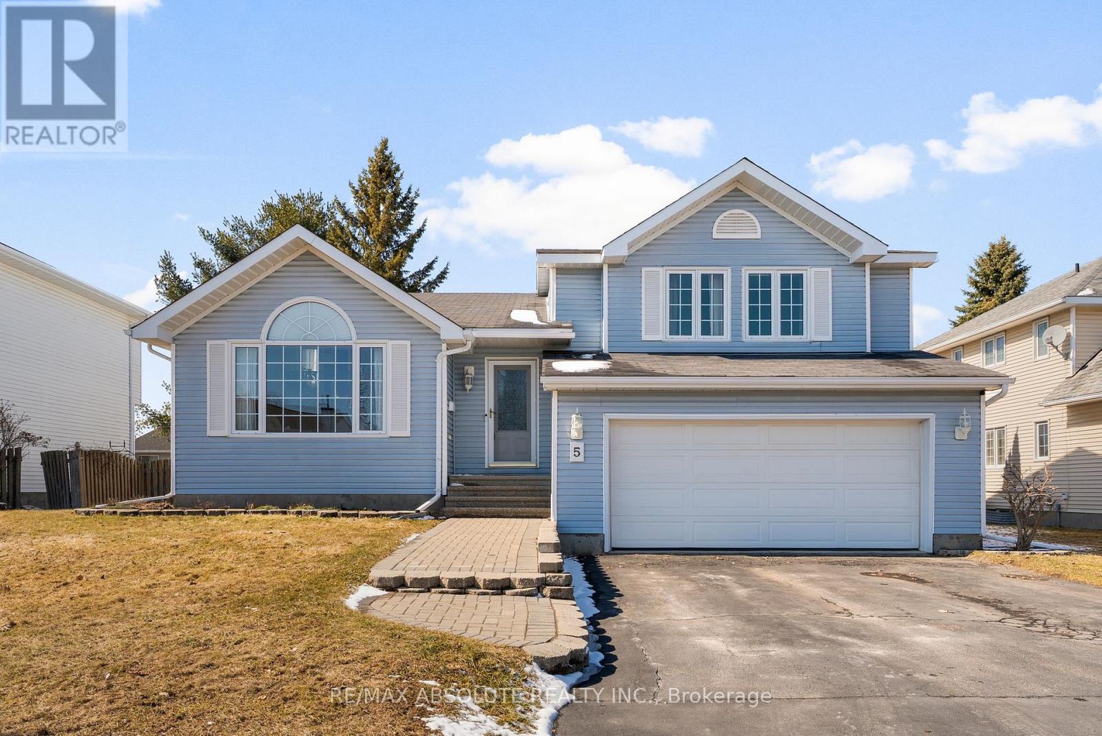 5 GARDNER STREET, Arnprior, Ontario