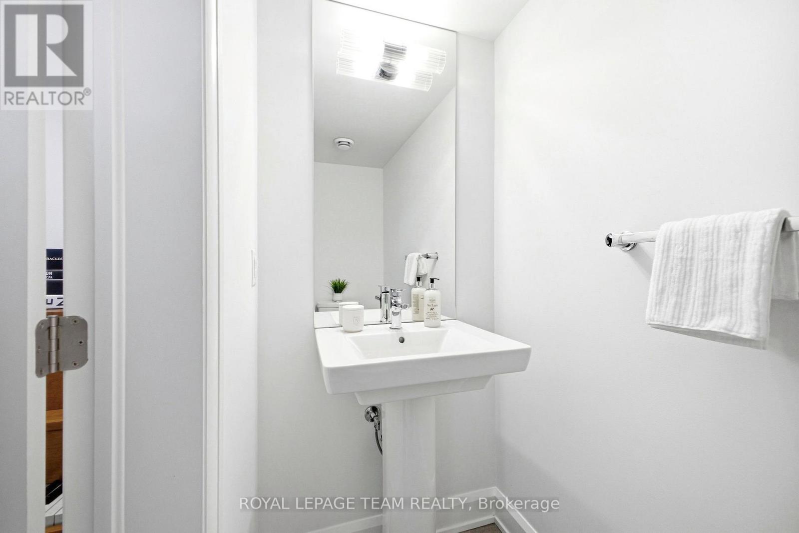 526 Edison Avenue, Ottawa, Ontario  K2A 3Y5 - Photo 36 - X12977236