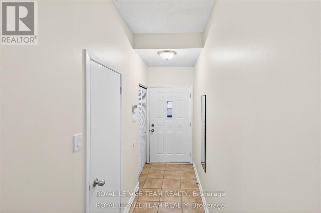 2 - 13 Bertona Street, Ottawa, Ontario  K2G 0W3 - Photo 3 - X12977252