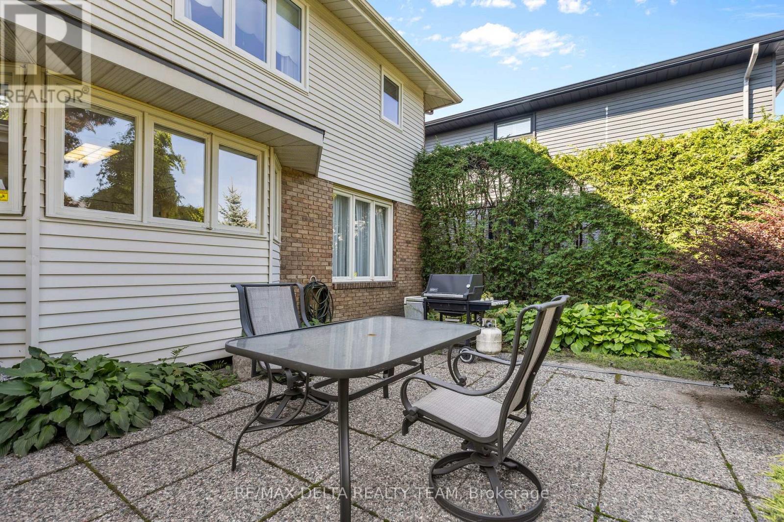 11 Garand Place, Ottawa, Ontario  K1H 8M1 - Photo 32 - X12977316