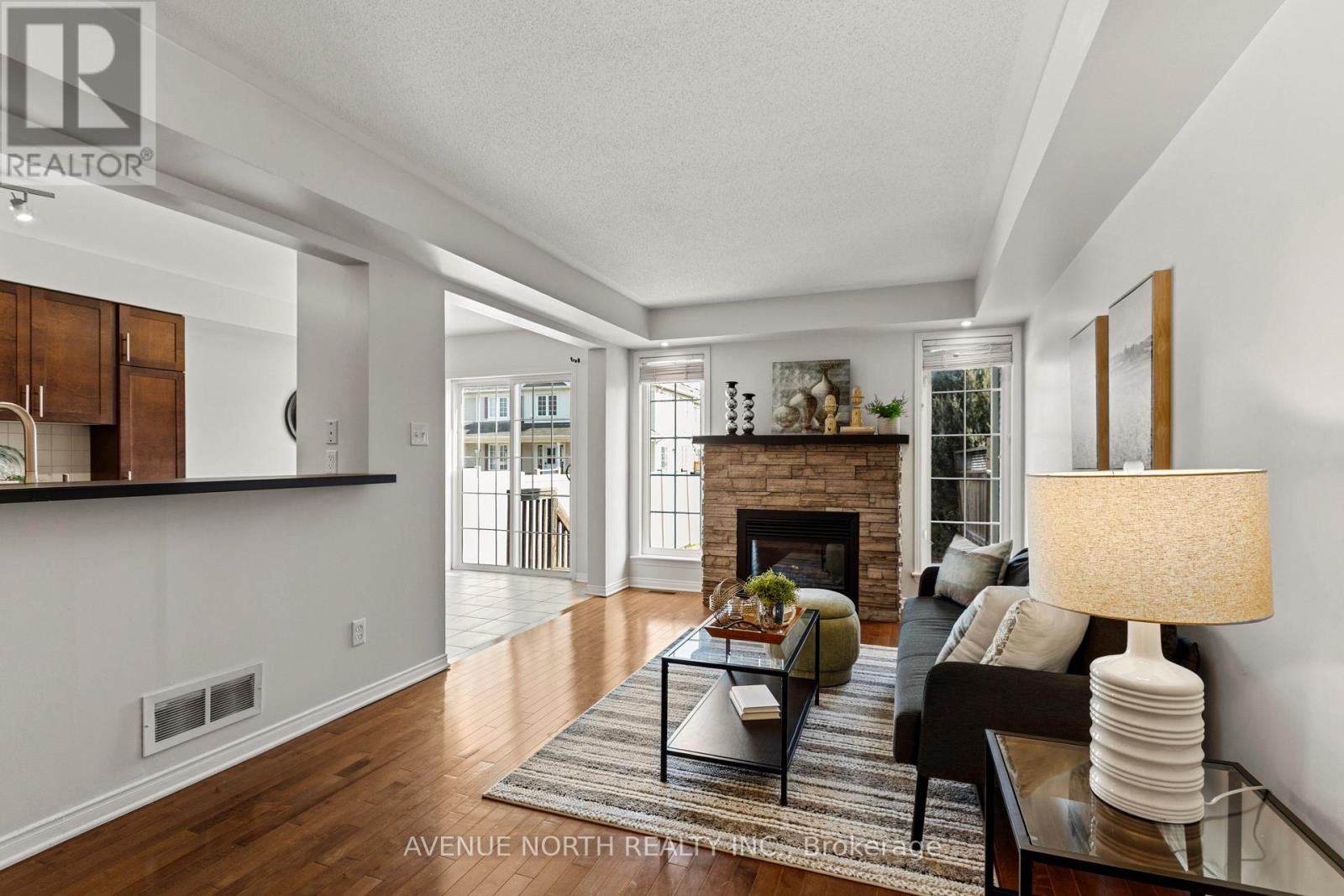 402 Ashbourne Crescent, Ottawa, Ontario  K2J 0H7 - Photo 7 - X12977318