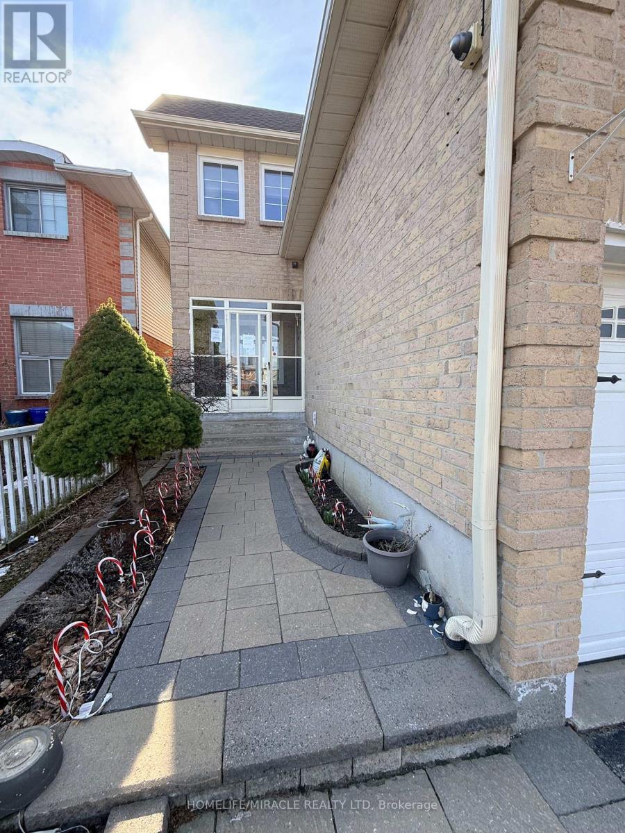 2274 Chapman Court, Pickering, Ontario  L1X 2E8 - Photo 3 - E12977232