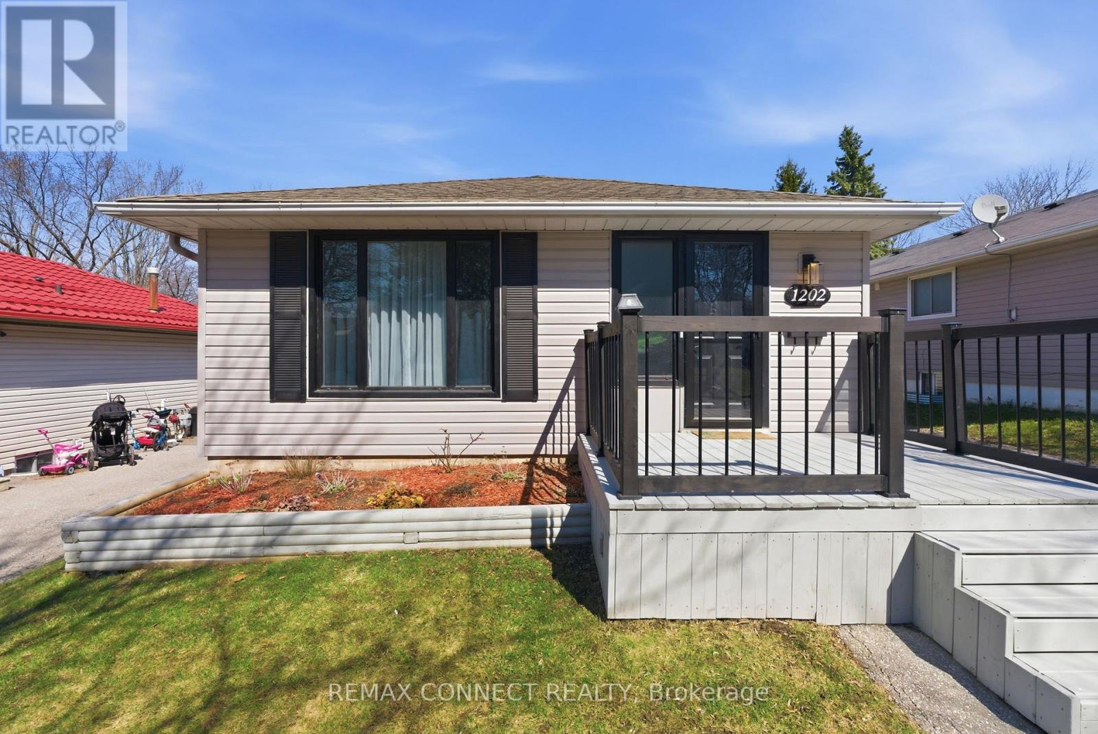 1202 NORMAN COURT, Oshawa, Ontario