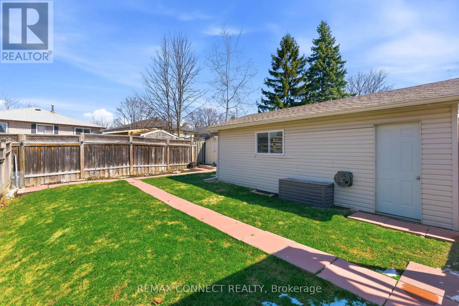 1202 Norman Court, Oshawa, Ontario  L1H 7X2 - Photo 40 - E12977292