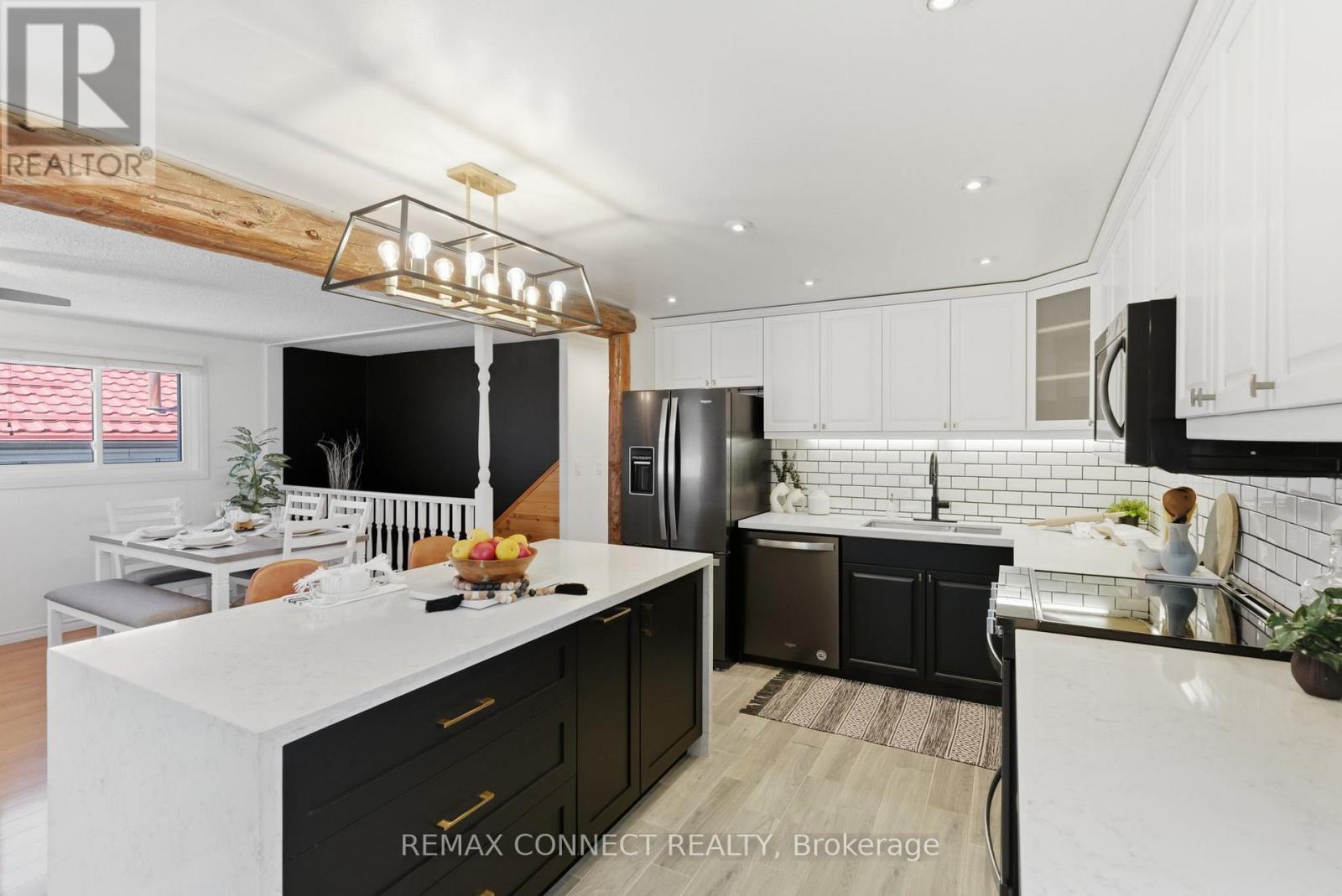 1202 Norman Court, Oshawa, Ontario  L1H 7X2 - Photo 5 - E12977292