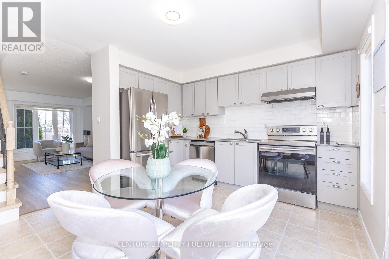 47 Harrongate Place, Whitby, Ontario  L1R 3E4 - Photo 11 - E12977330