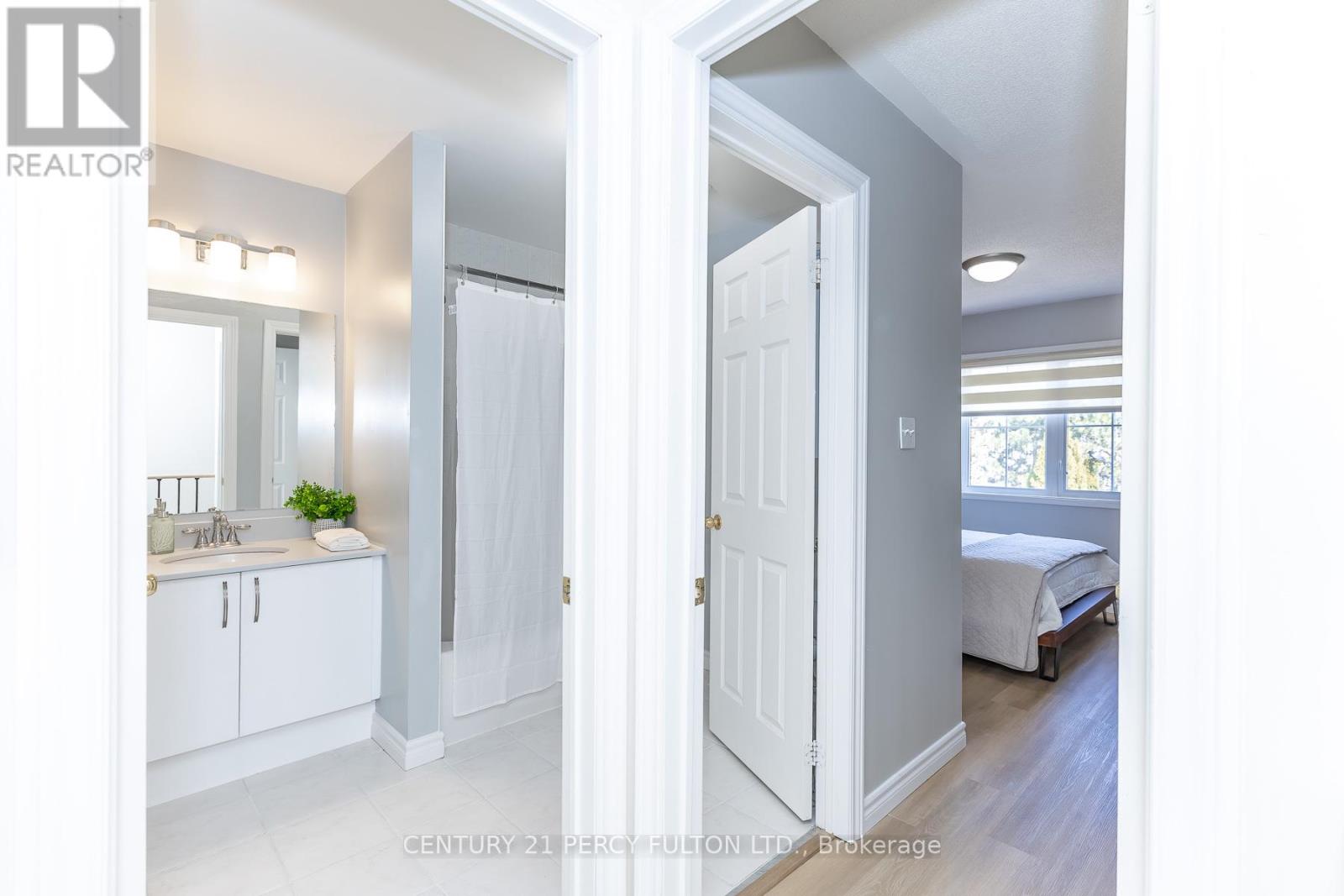 47 Harrongate Place, Whitby, Ontario  L1R 3E4 - Photo 18 - E12977330