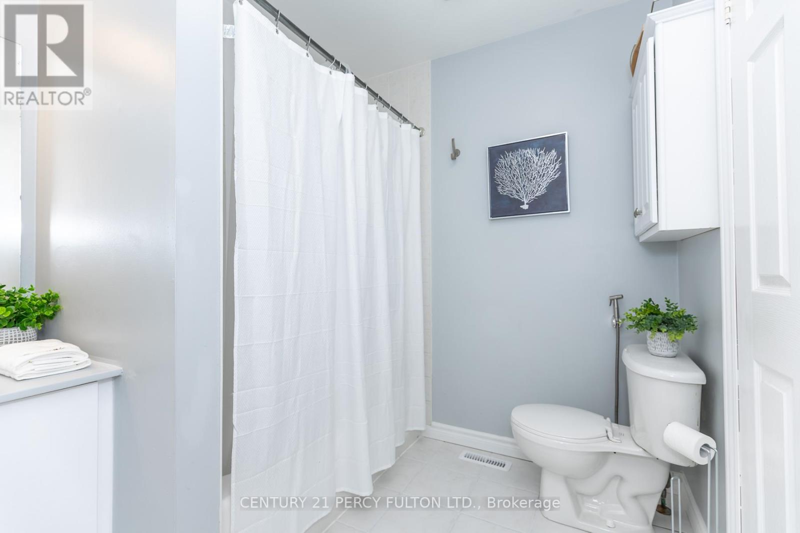 47 Harrongate Place, Whitby, Ontario  L1R 3E4 - Photo 24 - E12977330