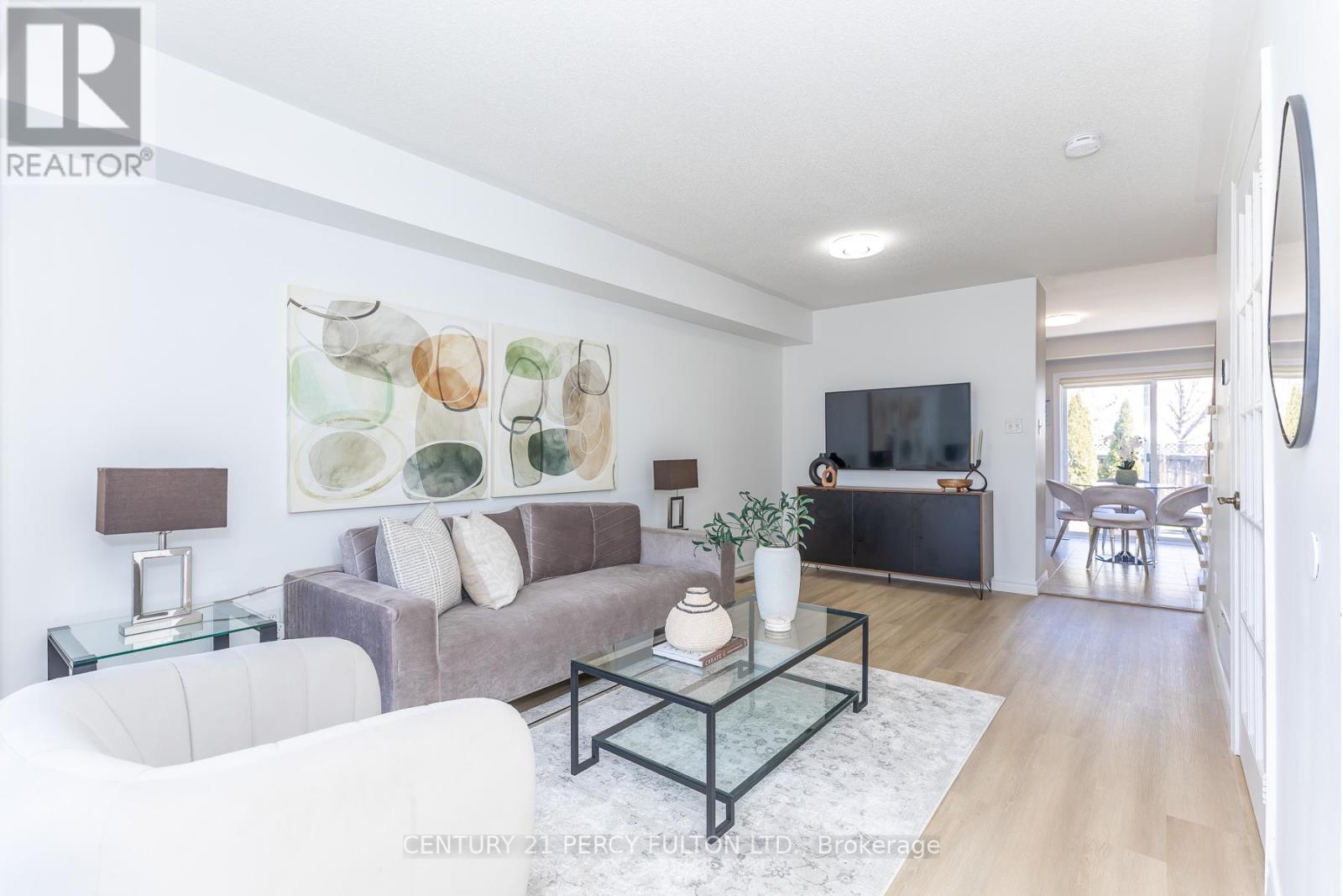 47 Harrongate Place, Whitby, Ontario  L1R 3E4 - Photo 4 - E12977330