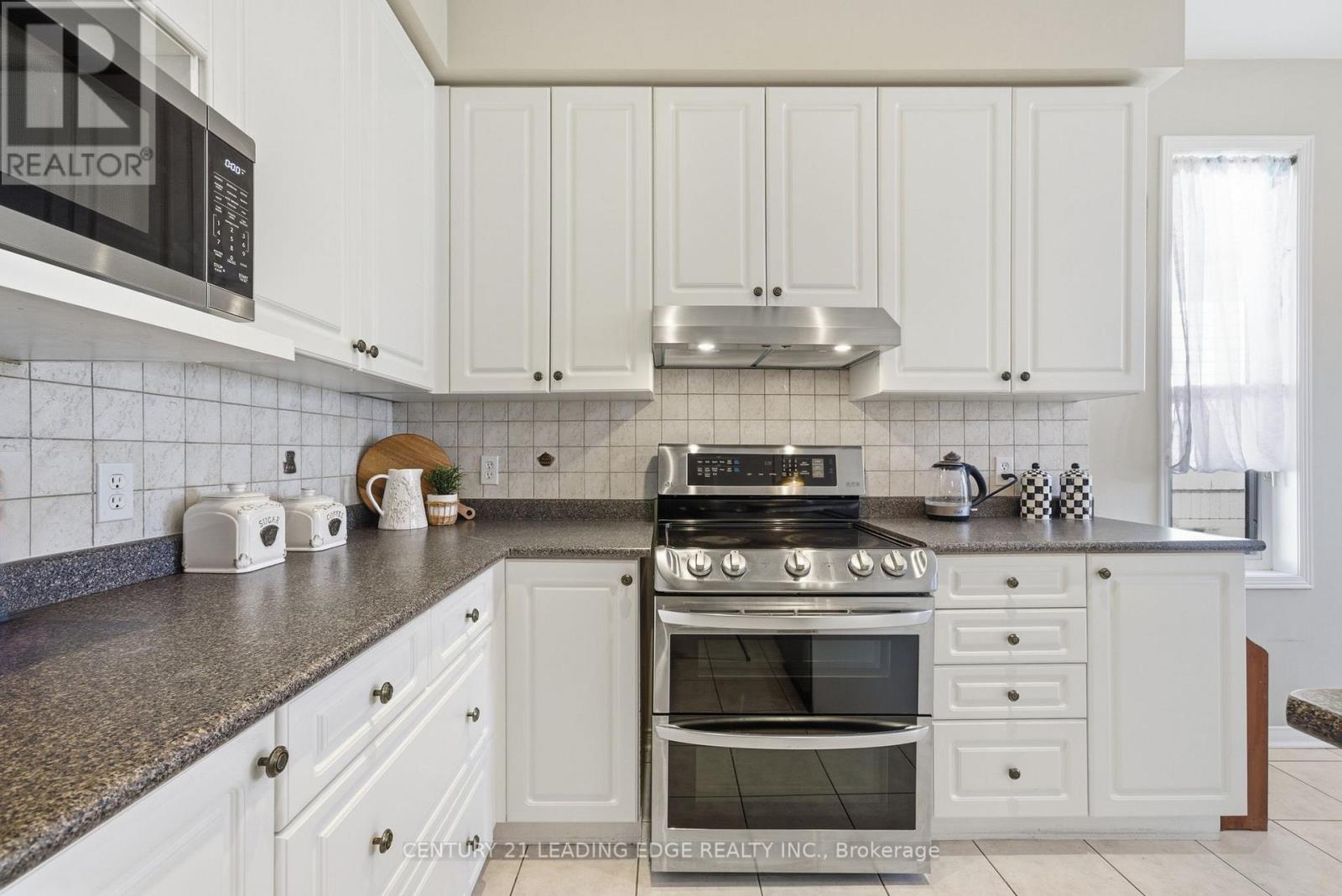 173 Whitby Shores Greenway, Whitby, Ontario  L1N 9P6 - Photo 13 - E12977336