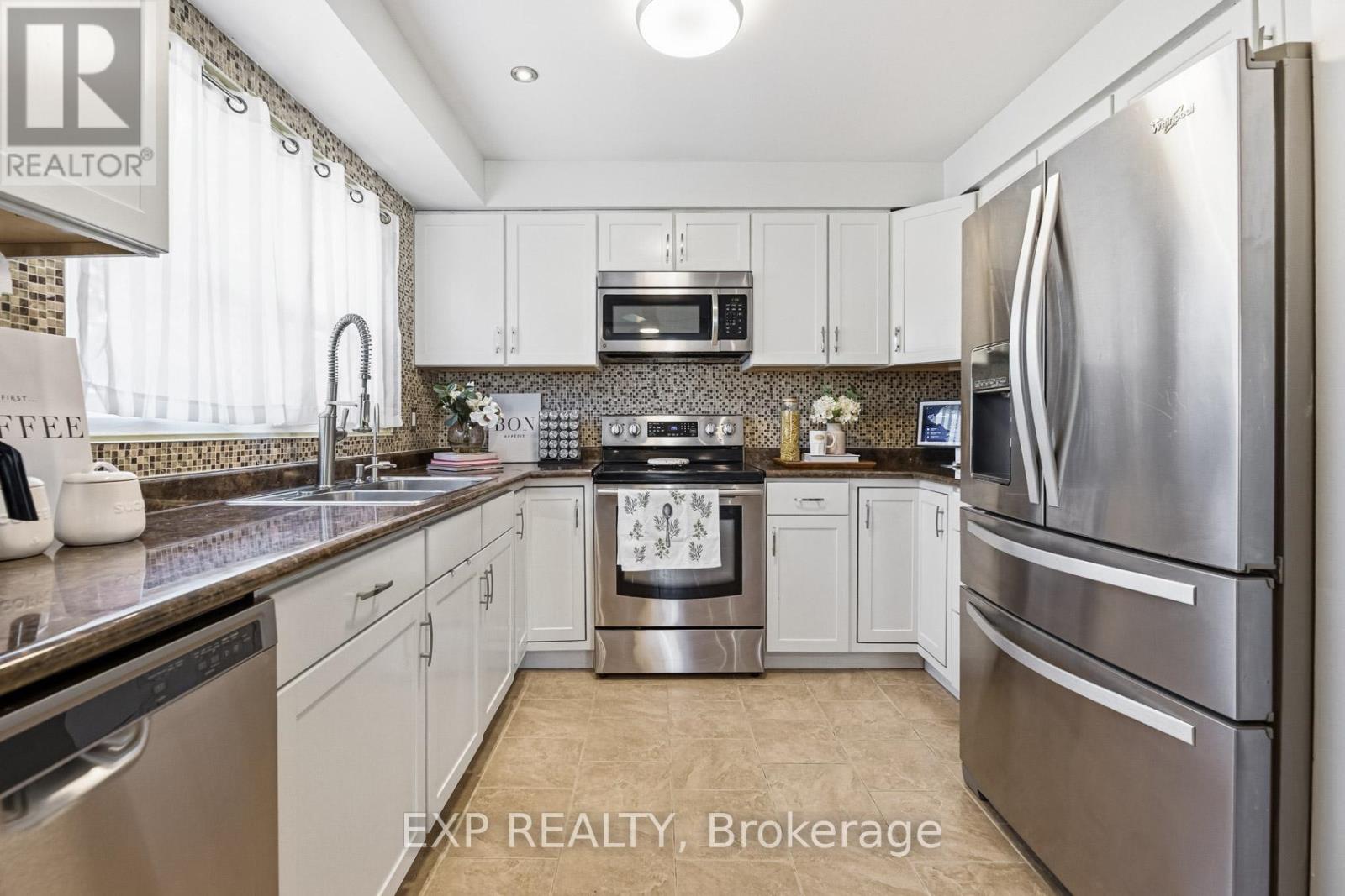 1927 Memory Lane, Pickering, Ontario  L1V 2T9 - Photo 13 - E12977338