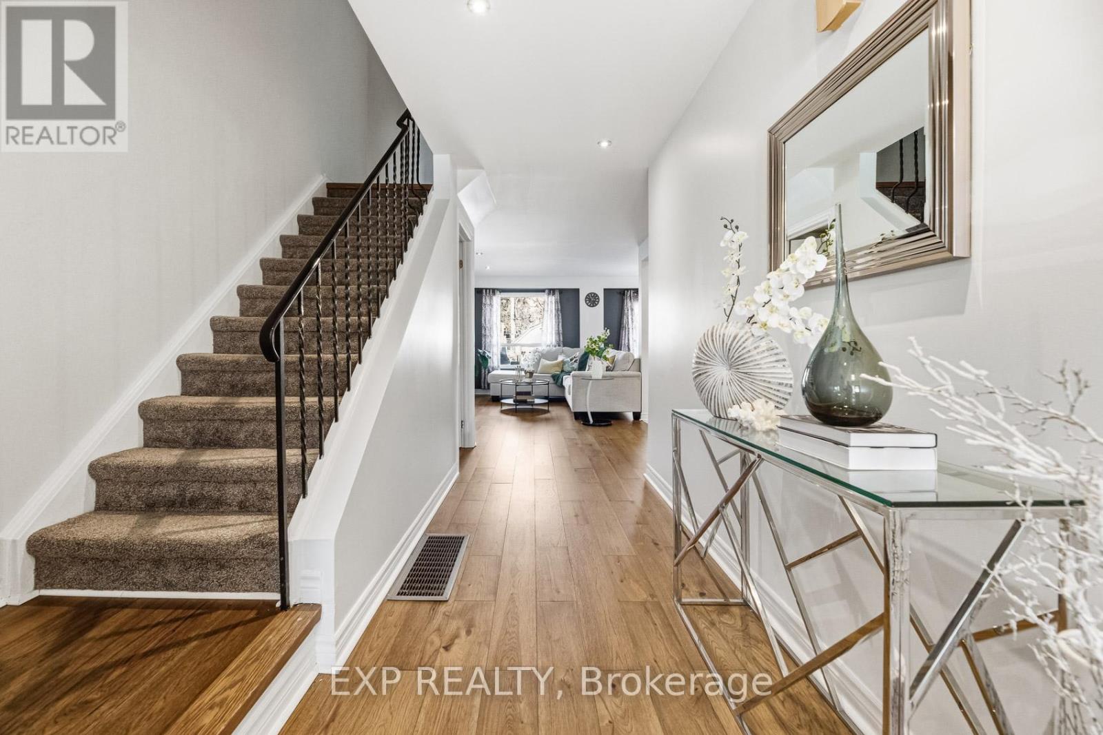 1927 Memory Lane, Pickering, Ontario  L1V 2T9 - Photo 6 - E12977338