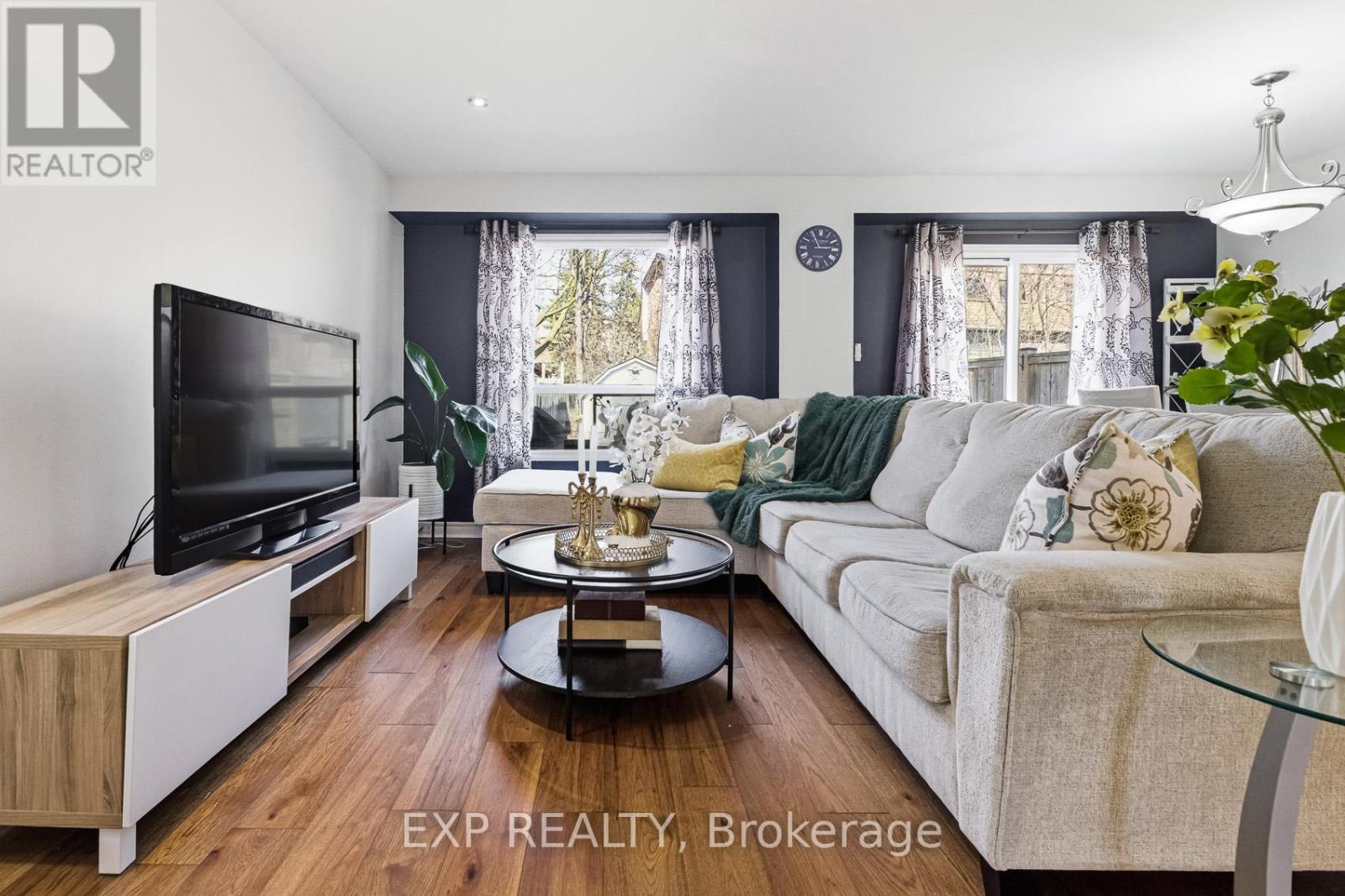 1927 Memory Lane, Pickering, Ontario  L1V 2T9 - Photo 9 - E12977338