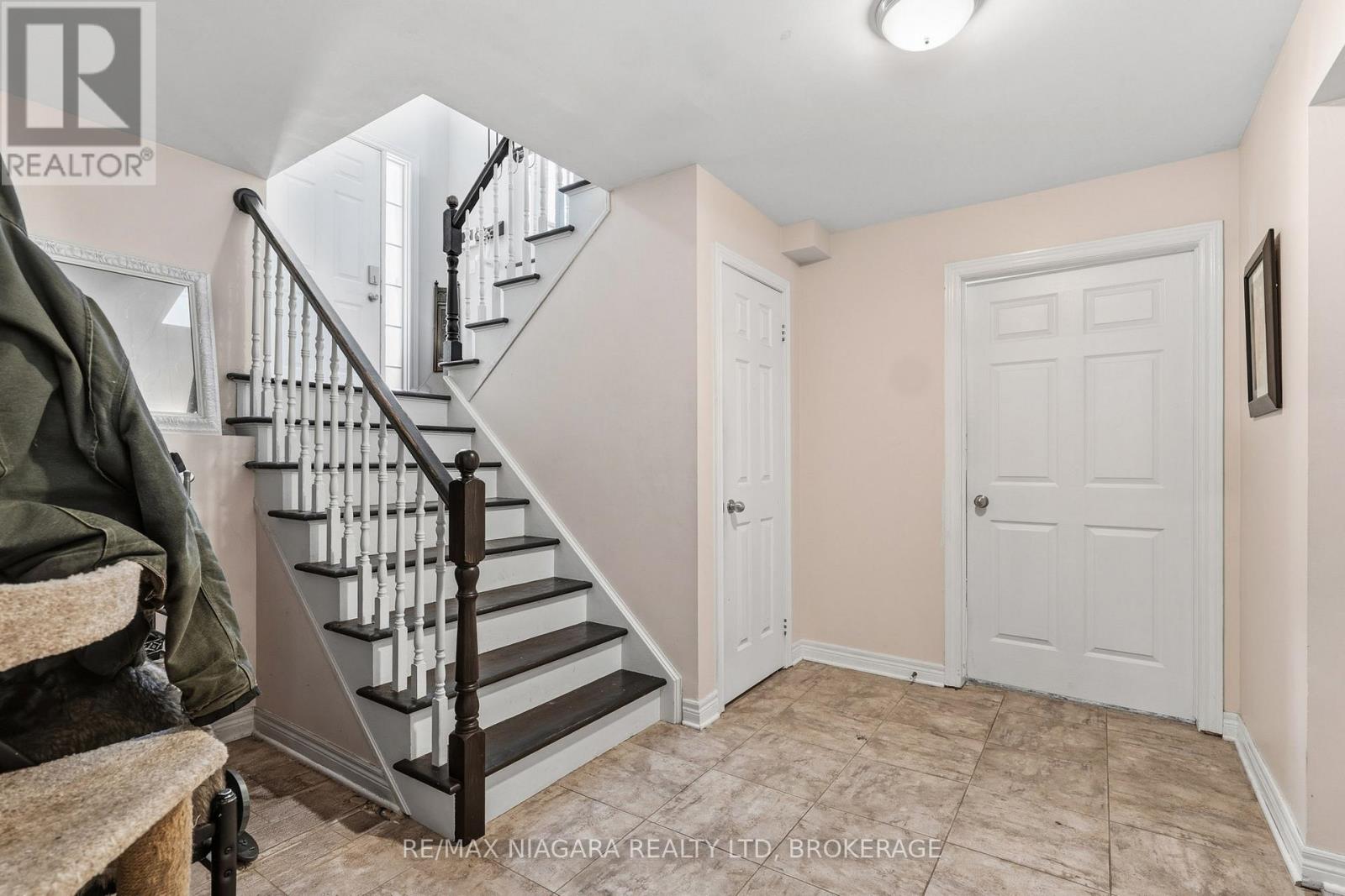 865 Canada Drive, Fort Erie, Ontario  L2A 6S5 - Photo 20 - X12797032