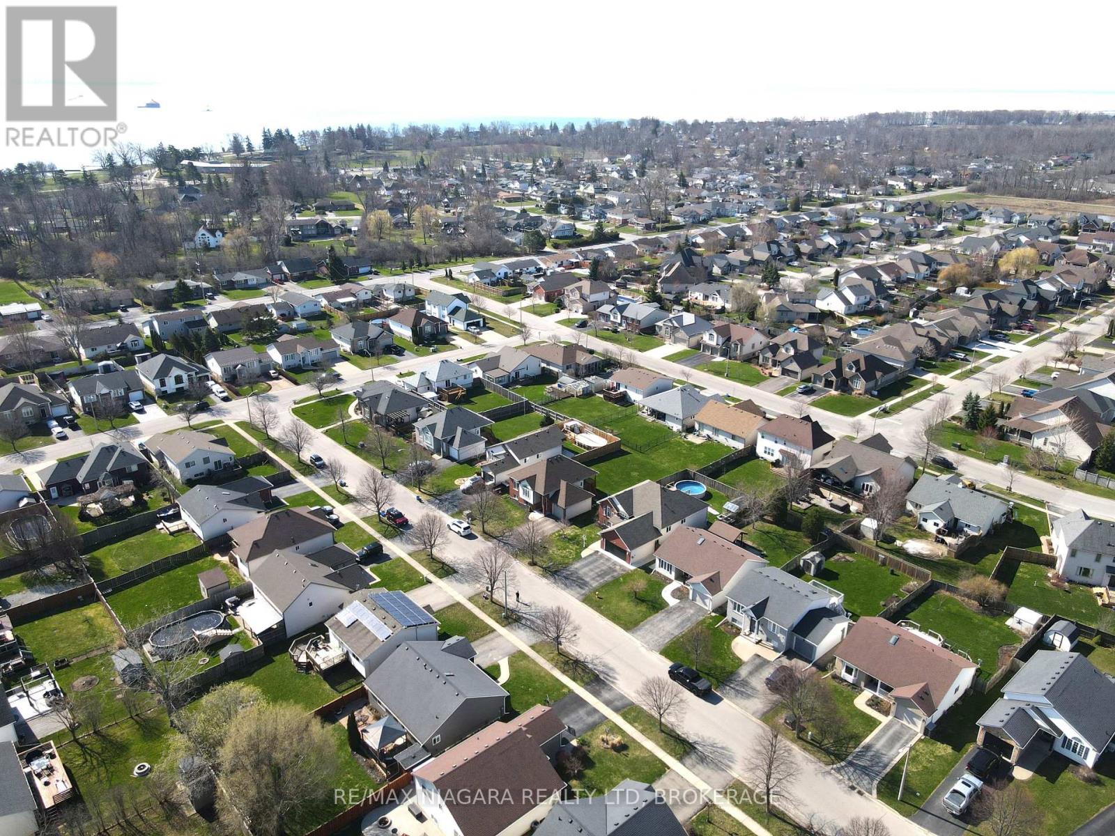 865 Canada Drive, Fort Erie, Ontario  L2A 6S5 - Photo 38 - X12797032