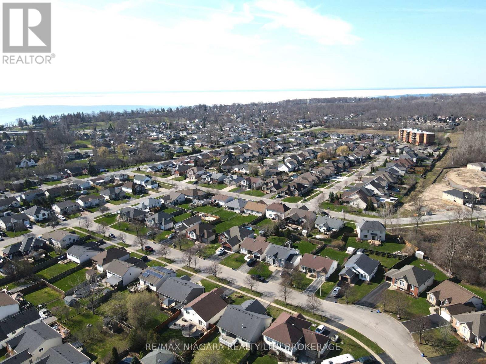 865 Canada Drive, Fort Erie, Ontario  L2A 6S5 - Photo 33 - X12797032