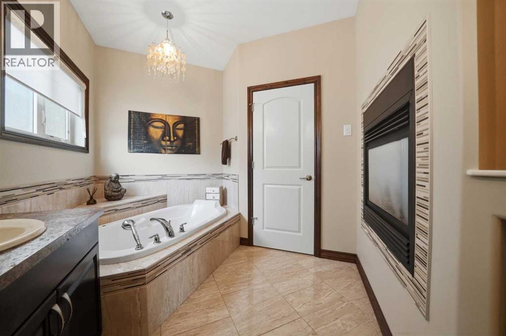 11 Voisin Close, Red Deer, Alberta  T4R 0M8 - Photo 17 - A2298819