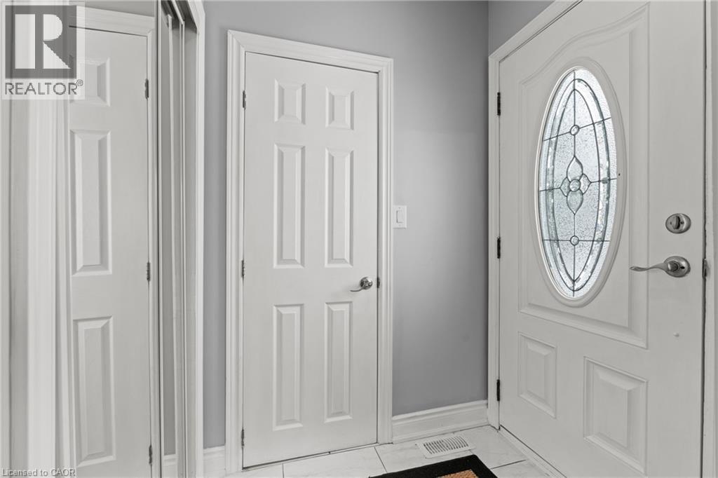 15 Millen Avenue, Hamilton, Ontario  L9A 2T5 - Photo 7 - 40812712