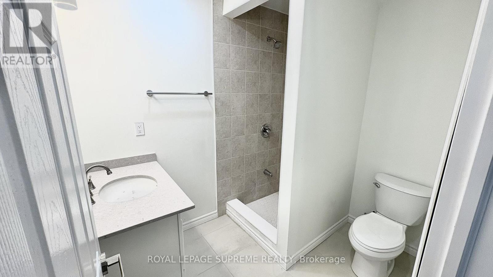 Bmst - 1641 Angus Street, Innisfil, Ontario  L9S 0J9 - Photo 11 - N12977204