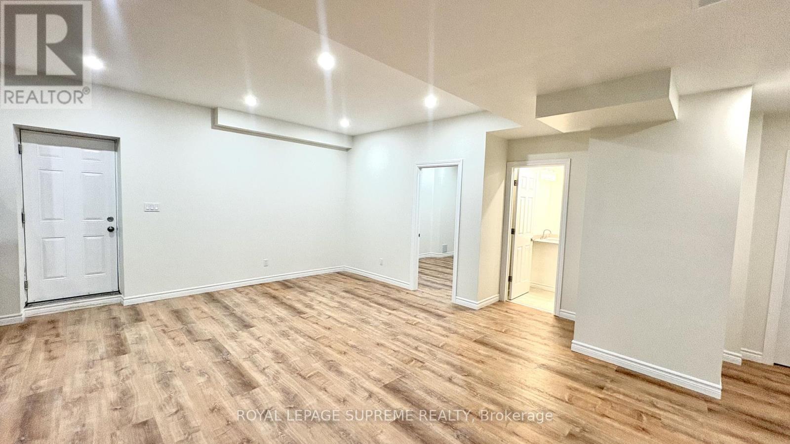 Bmst - 1641 Angus Street, Innisfil, Ontario  L9S 0J9 - Photo 3 - N12977204