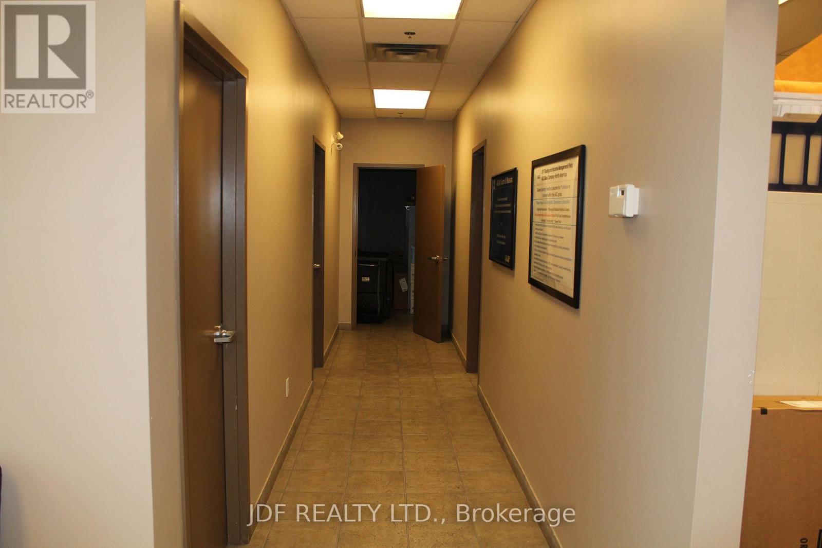 1 & 2 - 295 Connie Crescent, Vaughan, Ontario  L4K 5R2 - Photo 7 - N12977220