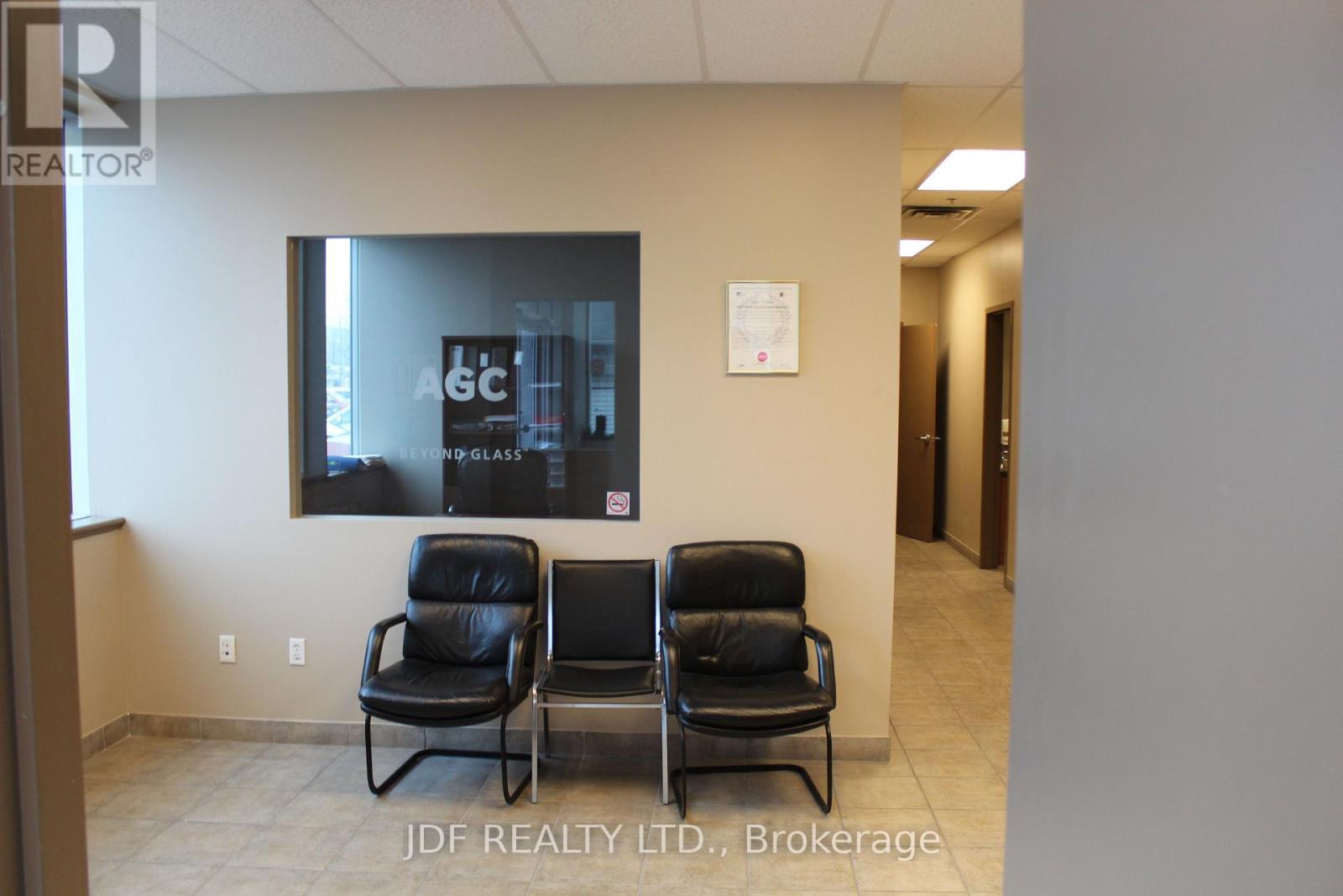 1 & 2 - 295 Connie Crescent, Vaughan, Ontario  L4K 5R2 - Photo 8 - N12977220