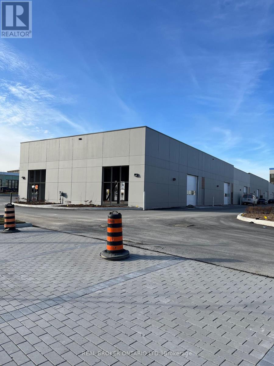 Units 2 To 7 - 195 Cachet Woods Court, Markham, Ontario  L6C 0Z8 - Photo 5 - N12977306