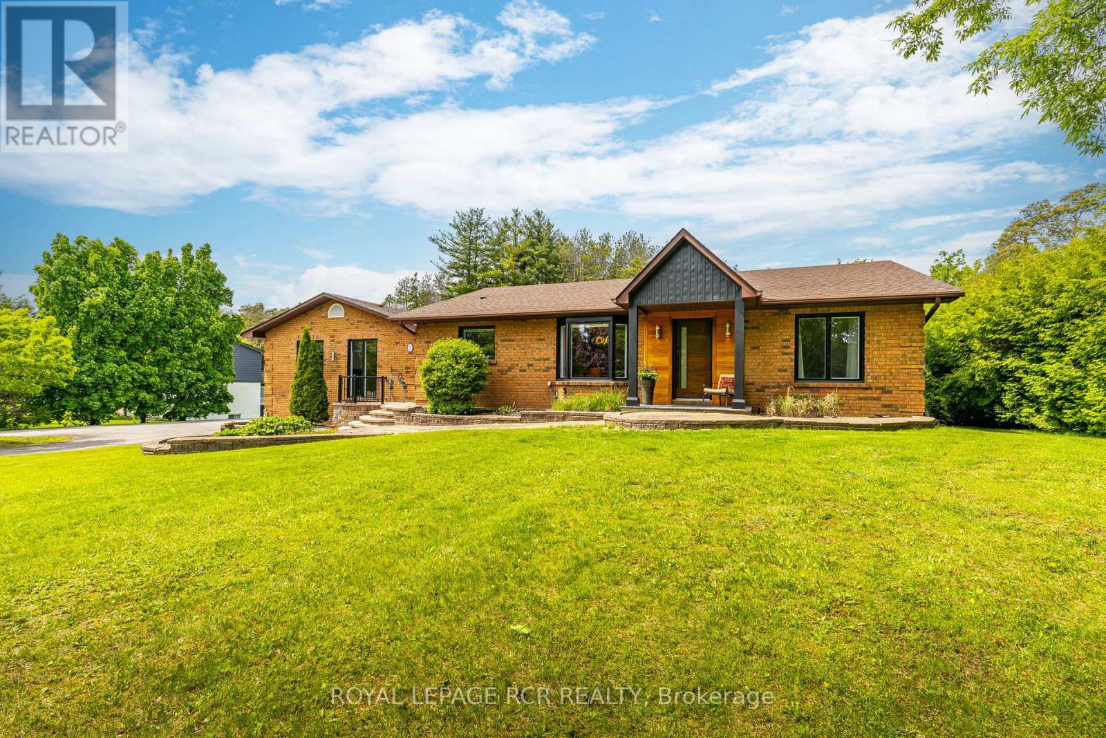 1 Lormik Drive, Uxbridge, Ontario  L9P 1R9 - Photo 2 - N12977310