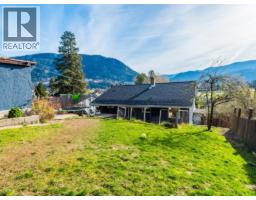 650 9TH Avenue, Castlegar, British Columbia
