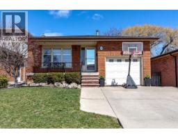 39 TRENHOLME Crescent, hamilton, Ontario