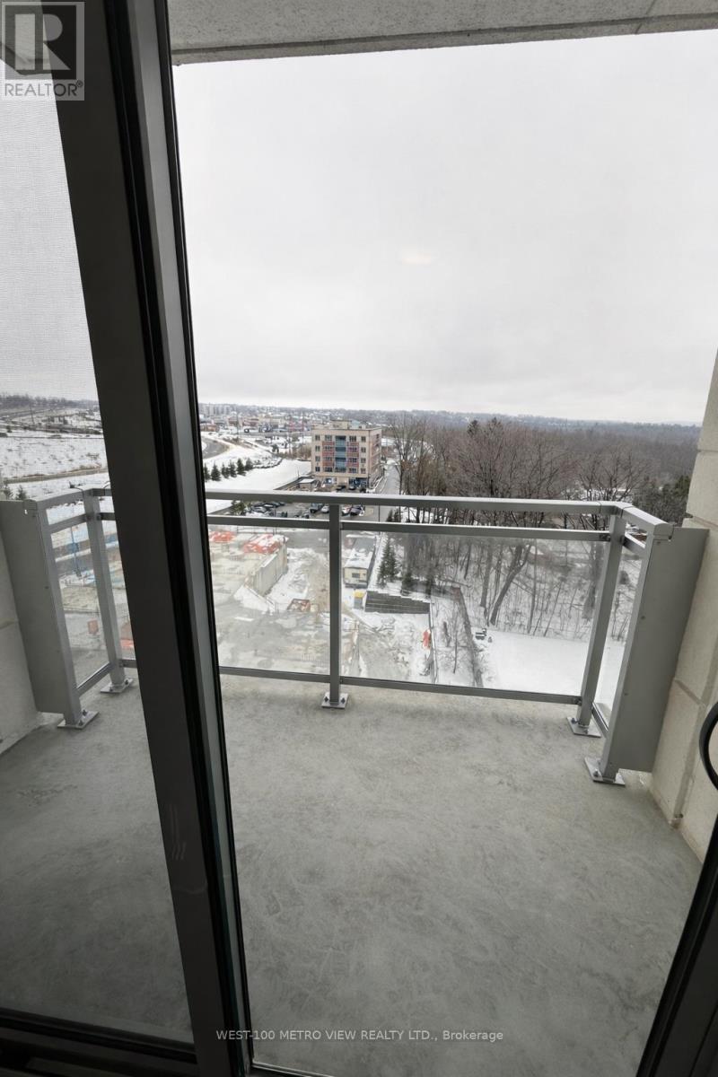 704 - 56 Lakeside Terrace, Barrie, Ontario  L4M 7B9 - Photo 7 - S12977218