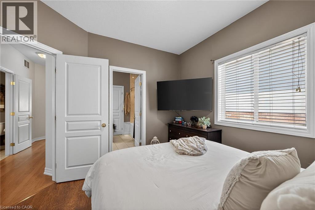 16 Downing Street, Binbrook, Ontario  L0R 1C0 - Photo 30 - 40819177