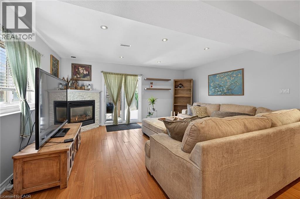 16 Downing Street, Binbrook, Ontario  L0R 1C0 - Photo 35 - 40819177