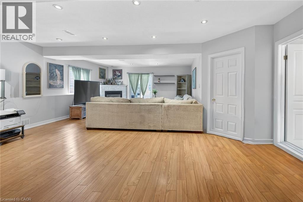 16 Downing Street, Binbrook, Ontario  L0R 1C0 - Photo 33 - 40819177