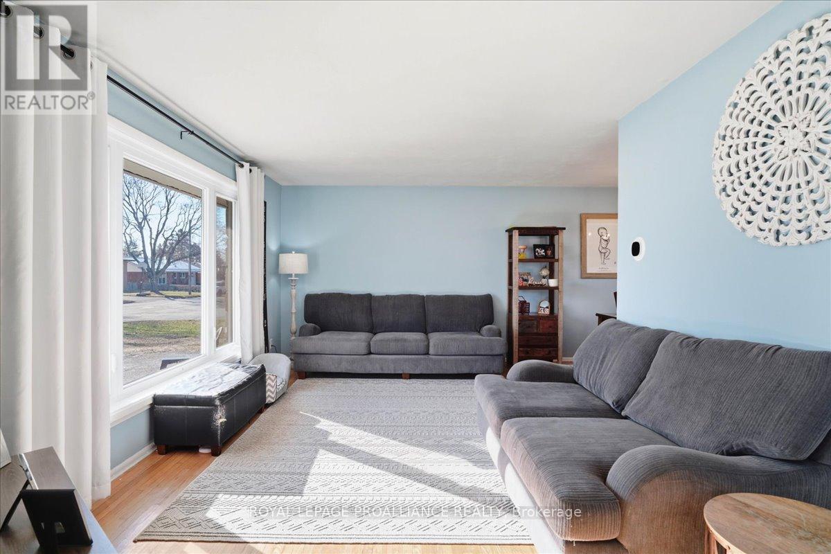 24 Melrose Crescent, Belleville, Ontario  K8N 1X9 - Photo 13 - X12977180